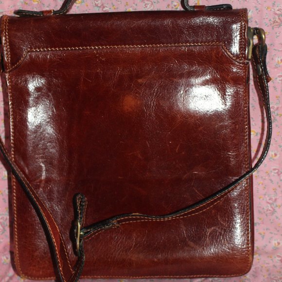 Vintage Italy Leather Cross Body and/or Messenger Bag or Satchel Made In Italy - Picture 4 of 13